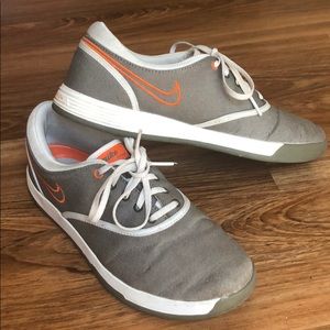 Super cute - size 7 Lunarlon Nike